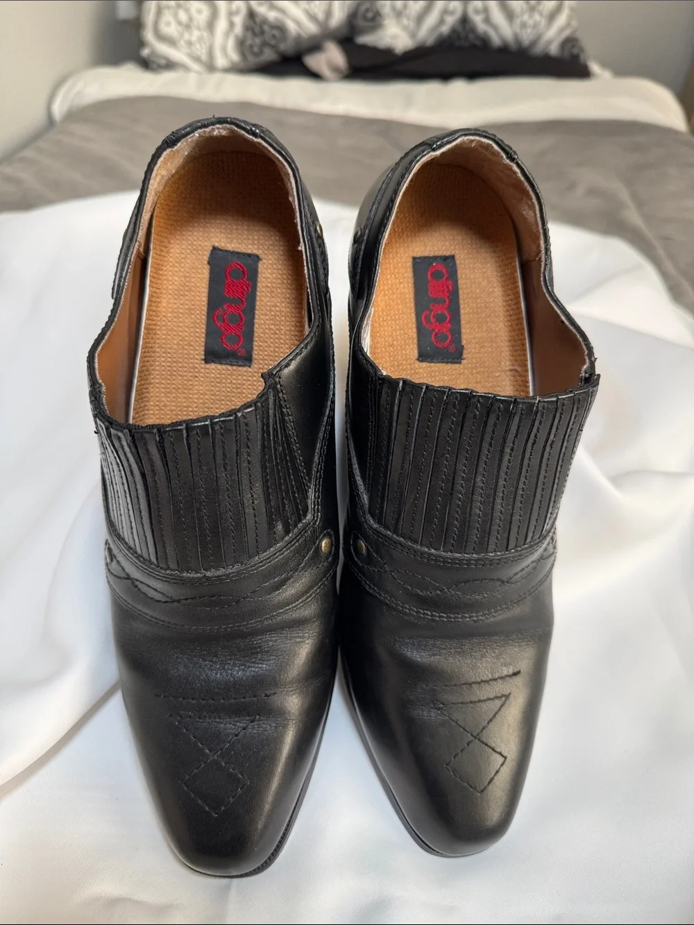 Dingo women’s Black Leather Shoes Slip-On ankle boots w/Heel Sz 10 M